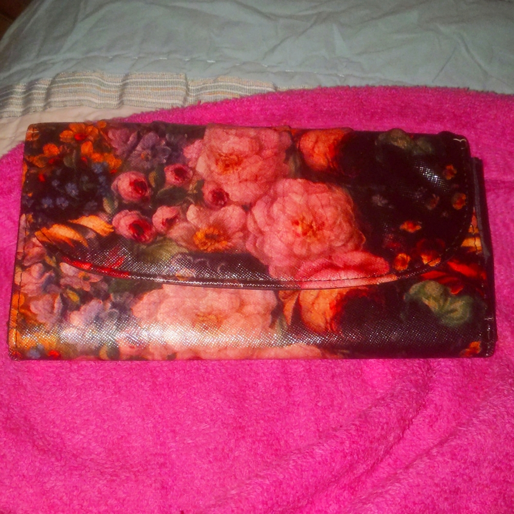 Canvas flower design,it's brand new.